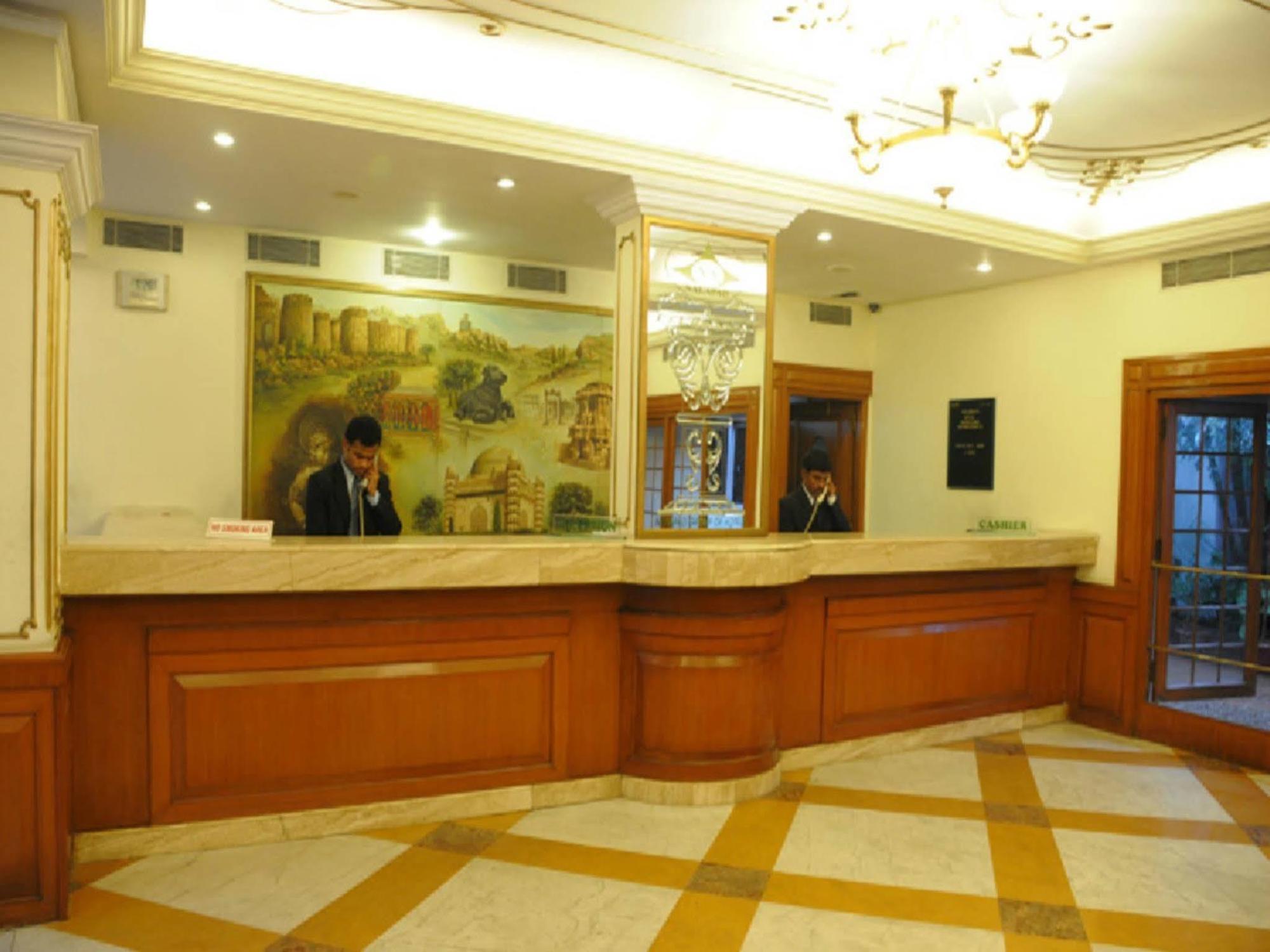 Nalapad'S Hotel Bangalore International Interior foto